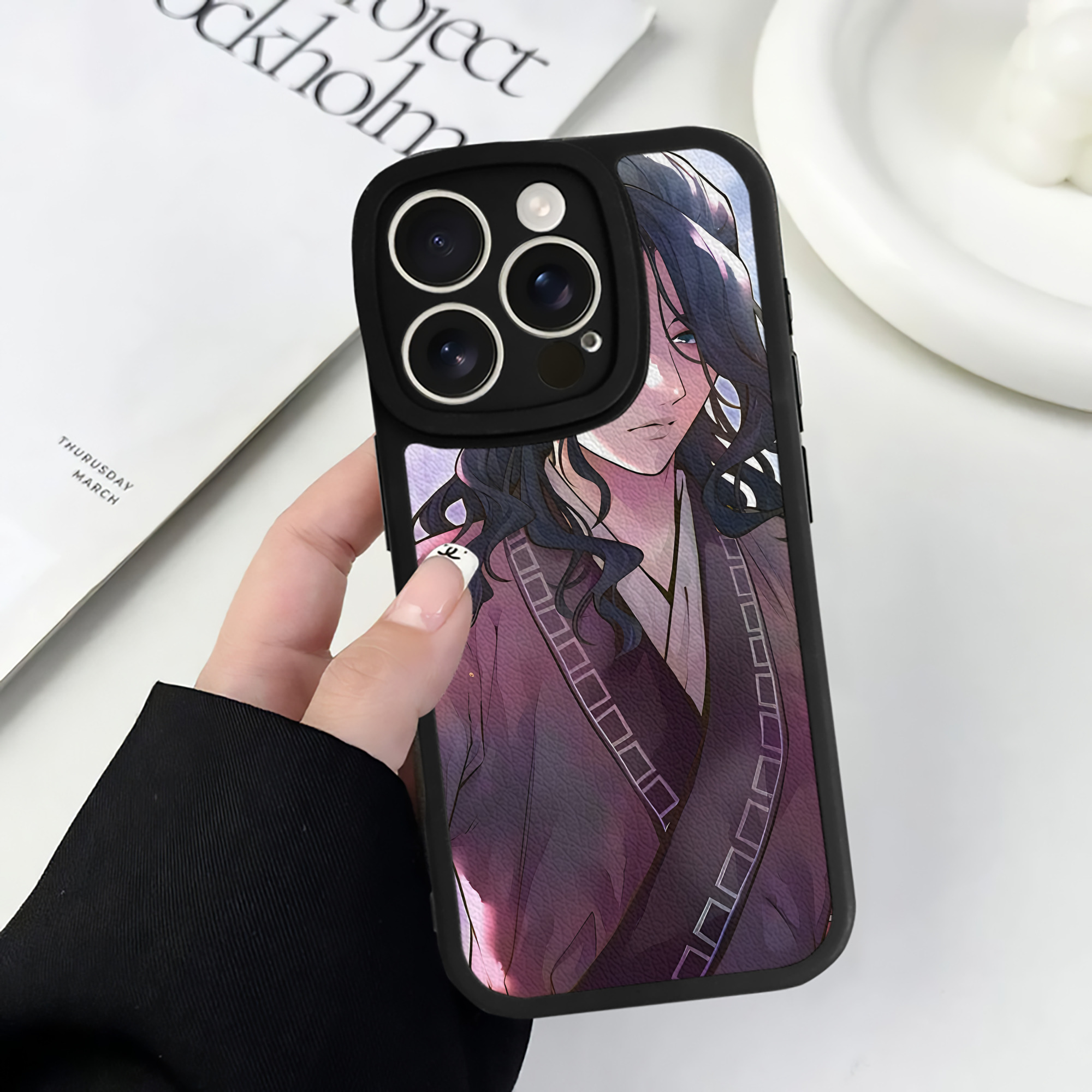 薬屋のひとりごと The Apothecary Diaries 【iPhone 16シリーズ対応】シリコンスマホケース（レザー調） 材質：シリコン